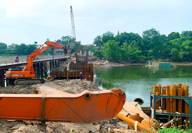 Tính đến ngày 29/7/2024, 16 bộ, cơ quan trung ương và 13 địa phương thuộc Tổ công tác số 2 đã giải ngân hơn 87.072,7 tỷ đồng, đạt 37,59% tổng kế hoạch năm 2024. Ảnh: Lê Tiên