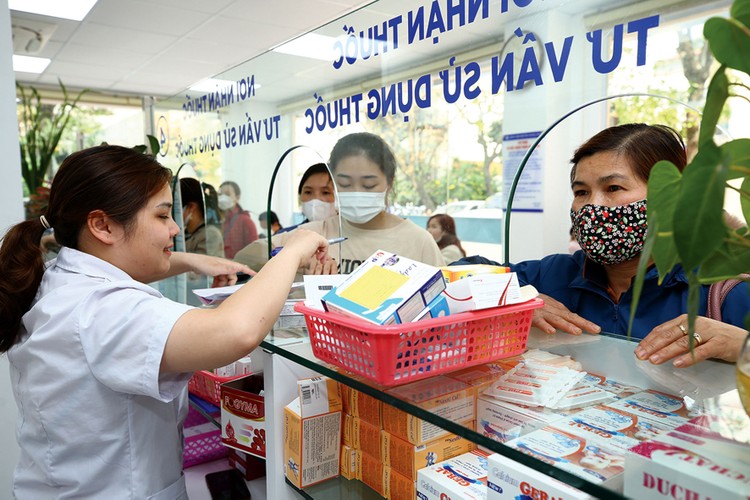 Nhiều gói thầu cung ứng thuốc bán lẻ trong nhà thuốc của bệnh viện có giá trị hàng trăm tỷ đồng. Ảnh: Tiên Giang