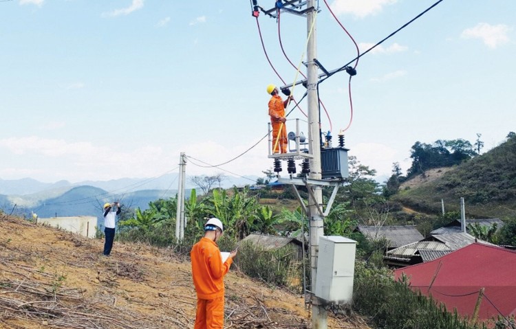 Công ty TNHH Đầu tư ĐT Quang Thành trúng 2 gói thầu xây lắp + thiết bị tại huyện Điện Biên Đông (tỉnh Điện Biên) với tổng giá trị gần 10 tỷ đồng. Ảnh minh họa: Vinh Duy