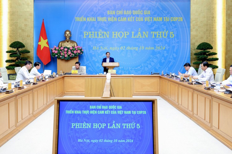 Thủ tướng Chính phủ Phạm Minh Chính chủ trì Phiên họp lần thứ 5 của Ban Chỉ đạo quốc gia triển khai thực hiện cam kết của Việt Nam tại COP26. Ảnh: Quý Bắc