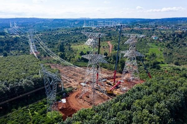 Đường dây 500kV đấu nối vào Nhà máy điện gió Ea Nam (ảnh: PTC3)