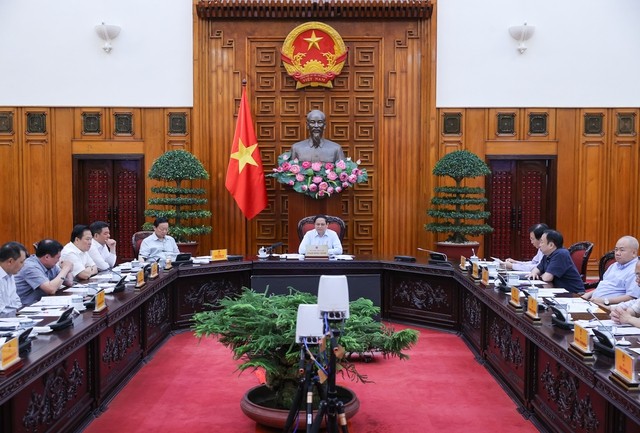 Thủ tướng Chính phủ Phạm Minh chính chủ trì cuộc họp (ảnh: CP)