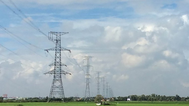 Nghiệm thu đường dây 220kV Phú Lâm - Long An