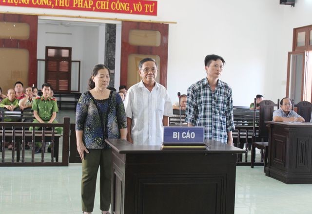 3 bị cáo có liên quan đến vụ tham ô hơn 5,8 tỷ đồng hầu tòa