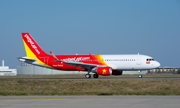 Vietjet ngừng khai thác và thay đổi giờ bay 4 chuyến bay do ảnh hưởng bão Danas