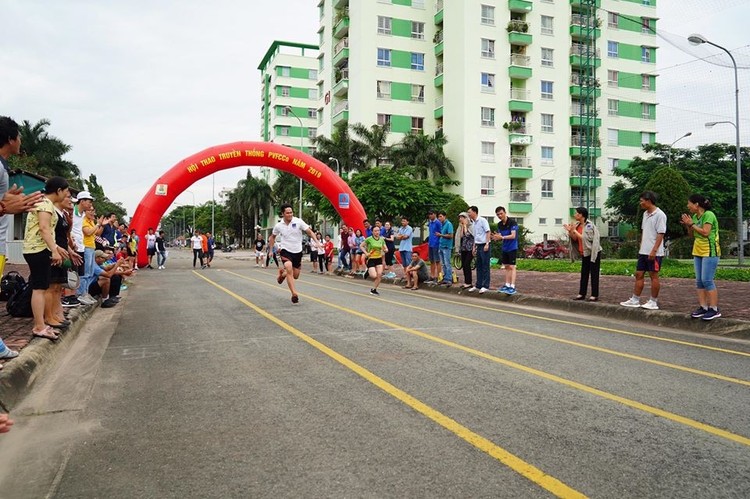 Hội thao truyền thống của Tổng Công ty Phân bón và Hóa chất Dầu khí luôn có môn thi chạy bộ.