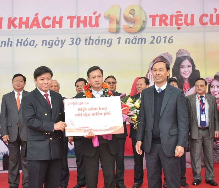 Vietjet chào đón hành khách thứ 19 triệu