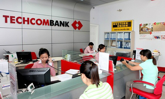 Techcombank lãi trước thuế 2.036 tỷ đồng trong năm 2015