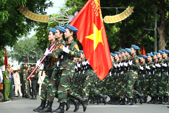 Trong lịch sử dựng nước và giữ nước, người Việt Nam đã vượt qua muôn vàn thử thách bằng chính đôi chân của mình