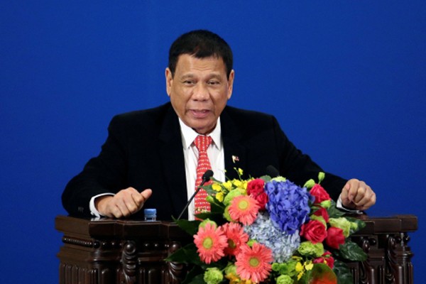 Tổng thống Philippines Rodrigo Duterte hôm nay phát biểu tại Diễn đàn Đầu tư và Thương mại Philippines - Trung Quốc tại Đại lễ đường Nhân dân ở Bắc Kinh. Ảnh:Reuters