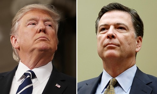 Tổng thống Mỹ Donald Trump (trái) và giám đốc Cục Điều tra Liên bang James Comey. Ảnh:Reuters.