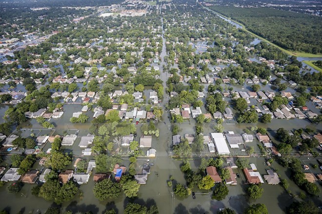 Cảnh ngập lụt sau bão Harvey tại bang Texas ngày 31/8. (Nguồn: EPA/TTXVN)