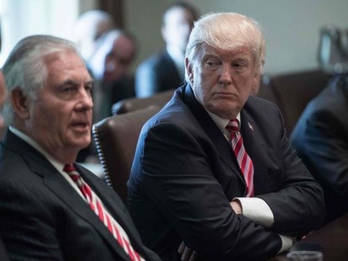 Ngoại trưởng Mỹ Rex Tillerson và Tổng thống Donald Trump. Ảnh:AFP.