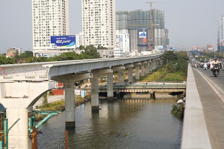 Cần tạo lợi ích cho các bên tham gia dự án để huy động được nguồn lực phát triển kết cấu hạ tầng. Ảnh: Tiên Giang