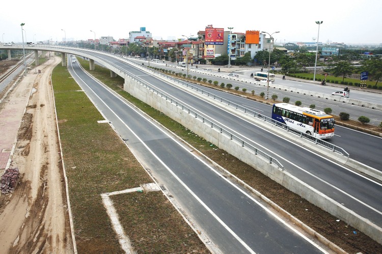 Tăng vốn chủ sở hữu của nhà đầu tư nhằm đáp ứng yêu cầu trong việc đầu tư các dự án BOT giao thông, đáp ứng các điều kiện trong việc tiếp cận nguồn vốn tín dụng . Ảnh: Tiên Giang