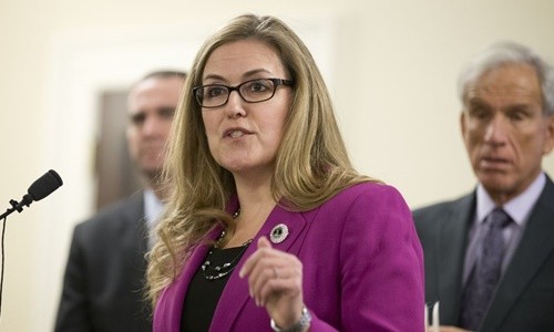 Thượng nghị sĩ đảng Dân chủ Jennifer Wexton. Ảnh:AP.