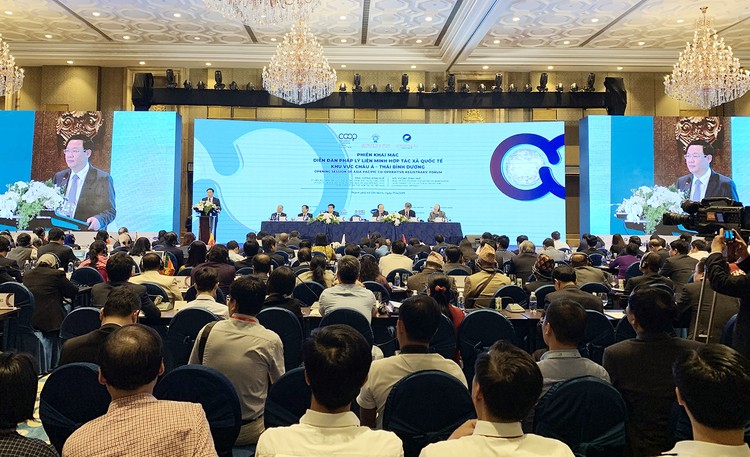Diễn đàn pháp lý Liên minh HTX Quốc tế khu vực châu Á-Thái Bình Dương. Ảnh: VGP/Thành Chung