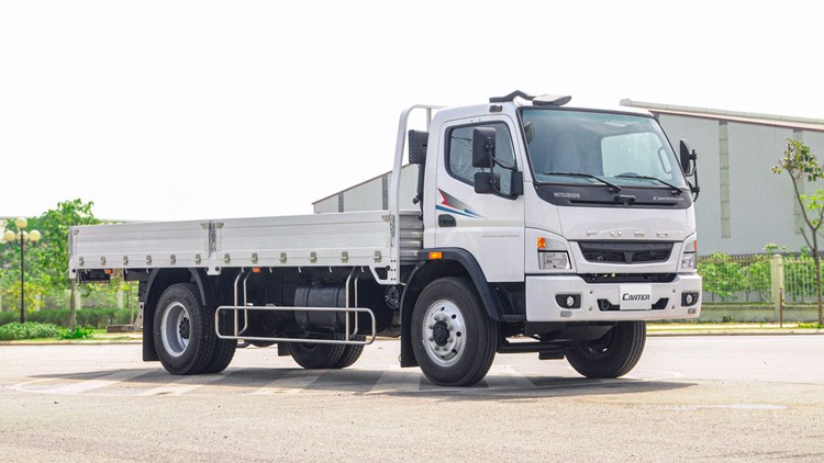 Mitsubishi Fuso Canter 10.4 và Mitsubishi Fuso Canter 12.8 ghi điểm bởi phong cách thiết kế tối ưu trong từng chi tiết