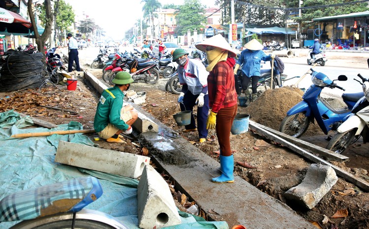 Trong vòng 4 năm qua, Công ty CP Đầu tư Xây dựng Phúc Thành được công bố trúng 23 gói thầu, trong đó có 22 gói thuộc địa bàn quận Hà Đông, Hà Nội