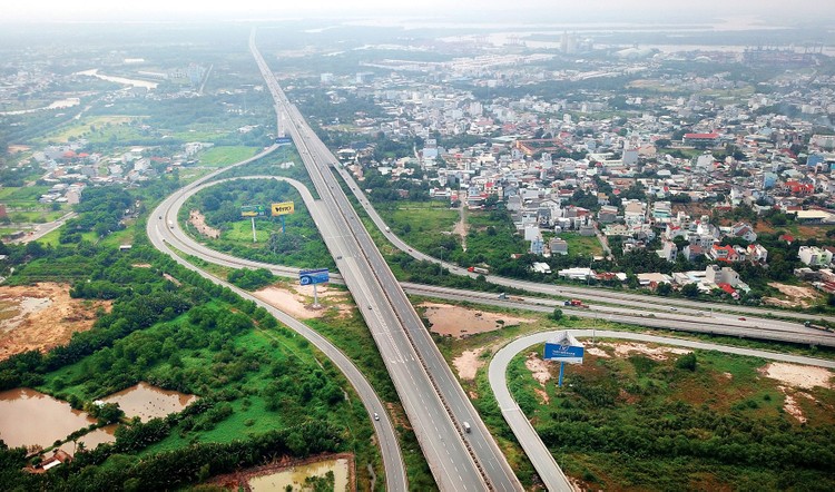 TP.HCM đang triển khai xây dựng khu đô thị sáng tạo tương tác cao phía Đông Thành phố, tăng kết nối với các khu vực lân cận. Ảnh: Lê Tiên