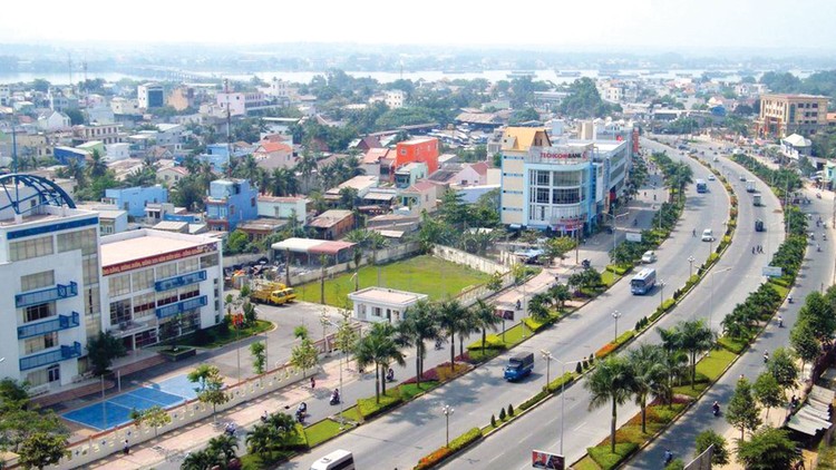 Trong năm 2019, tỉnh Đồng Nai đấu thầu qua mạng 29,25% số gói thầu chào hàng cạnh tranh và đấu thầu rộng rãi. Ảnh: Hoài Đức