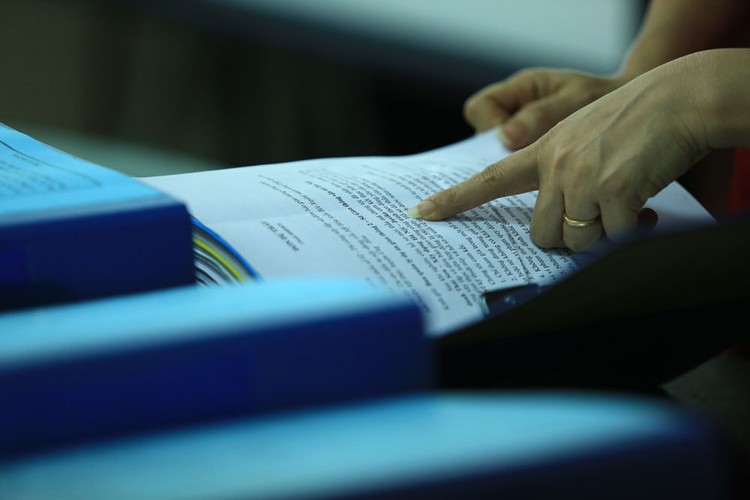Thực tế có một số bên mời thầu đưa ra yêu cầu nhà thầu phải hoàn thành nghĩa vụ nộp thuế trong năm tài chính gần nhất. Ảnh: Nhã Chi