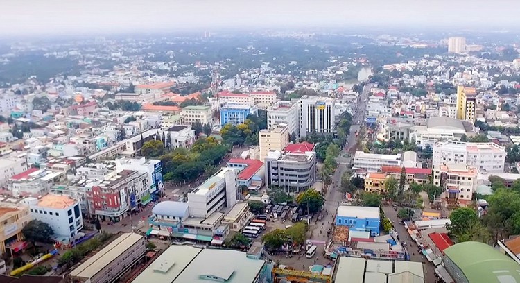 Dự án Phát triển đô thị và tăng cường khả năng thích ứng biến đổi khí hậu TP. Vĩnh Long sử dụng vốn vay của Ngân hàng Thế giới. Ảnh: Minh Vũ