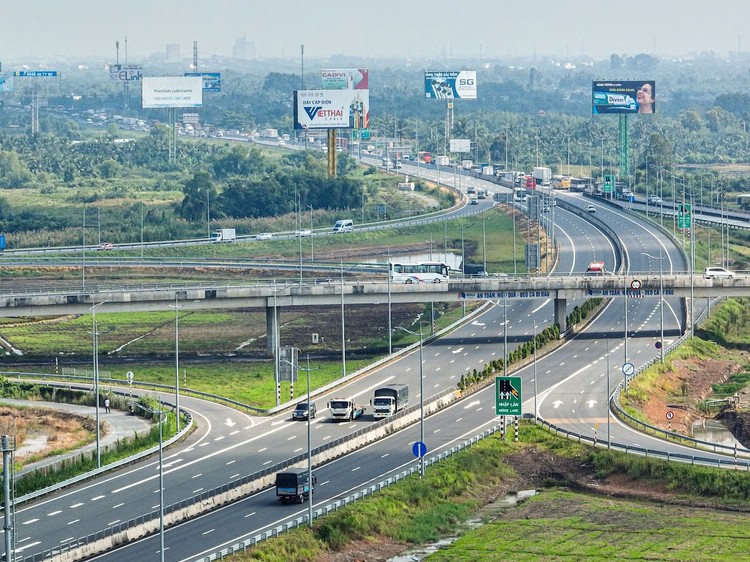 Tín dụng ngân hàng hiện vẫn là dòng vốn chủ yếu để thực hiện các dự án hạ tầng giao thông quy mô lớn 