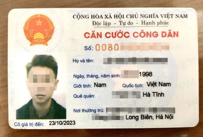 Thẻ CCCD mã vạch đang được sử dụng. Ảnh: N.H. 