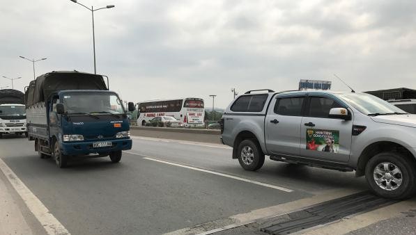 Tốc độ làn xe ô tô trên cầu Thanh Trì đã được điều chỉnh từ 80 km/giờ xuống 60km/giờ. Ảnh: TTXVN