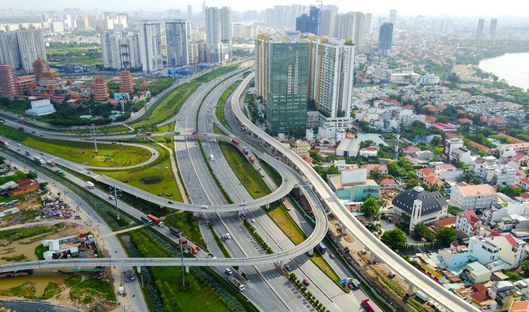 Hiện hạ tầng của TP.HCM chưa đồng bộ, tính kết nối chưa cao và khiến doanh nghiệp phát sinh chi phí, giảm sức cạnh tranh. Ảnh chỉ mang tính minh họa. Nguồn Internet