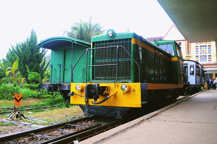 Tuyến tàu cổ Đà Lạt – Trại Mát sẽ chạy ban đêm từ ngày 14/4. Ảnh minh họa