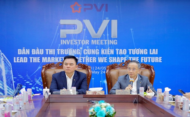 Ông Nguyễn Xuân Hòa – Phó chủ tịch Thường trực HĐQT kiêm TGĐ PVI và Ông Dương Thanh Danh Francois – Phó chủ tịch HĐQT PVI điều hành Hội nghị tại Trụ sở chính PVI