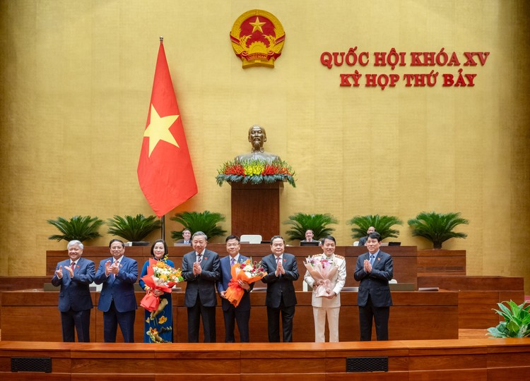 Lãnh đạo Đảng, Nhà nước chúc mừng Phó Chủ tịch Quốc hội Nguyễn Thị Thanh, Phó Thủ tướng Chính phủ Lê Thành Long, Bộ trưởng Bộ Công an Lương Tam Quang.