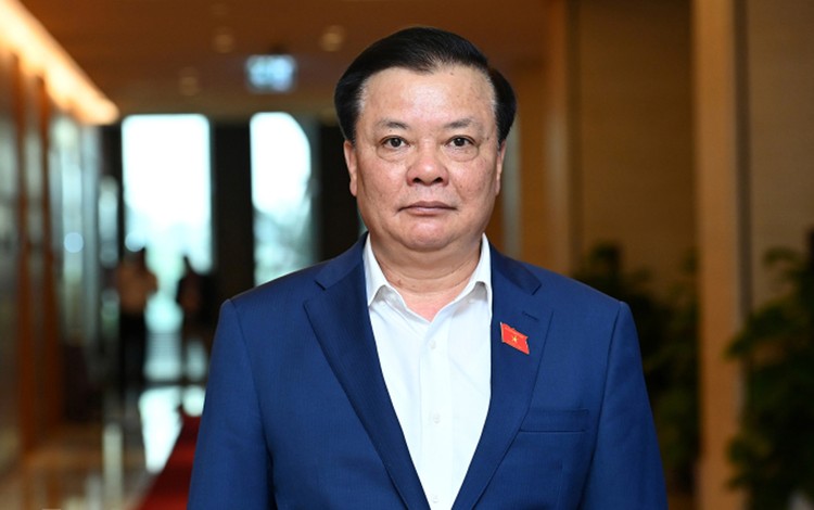 Ông Đinh Tiến Dũng.