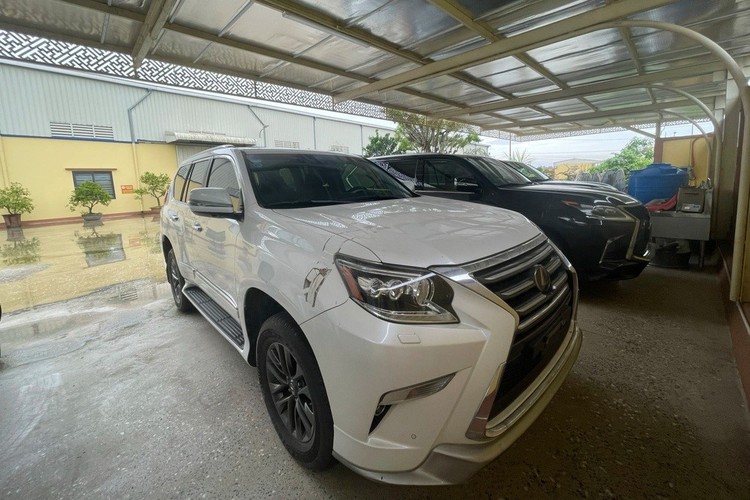 Ô tô Lexus GX460 vừa được đấu giá thành công gần 2,5 tỷ đồng