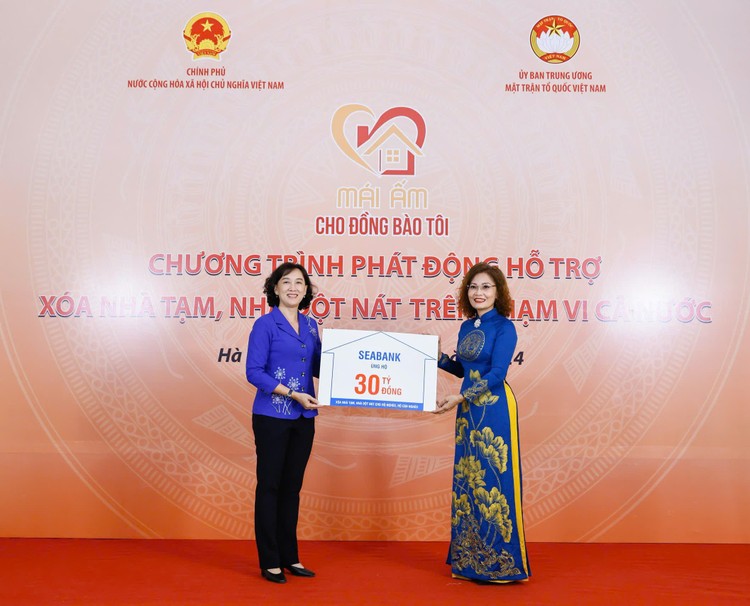 Ngân hàng TMCP Đông Nam Á (SeABank, HOSE: SSB) ủng hộ 30 tỷ đồng nhằm mang đến mái ấm vững chãi cho đồng bào khó khăn, chung tay thực hiện mục tiêu xóa nhà tạm, nhà dột nát tại tỉnh An Giang.