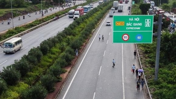 Tuyến đường bộ cao tốc Hà Nội - Bắc Giang hiện có lưu lượng phương tiện tiếp tục tăng đều với tốc độ khoảng 11% mỗi năm