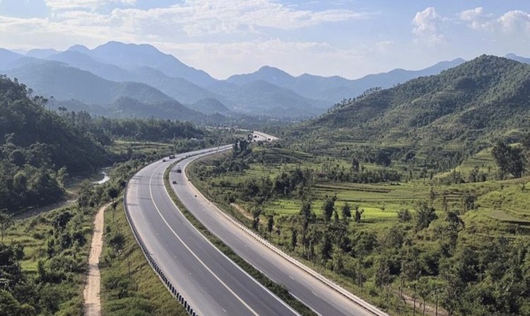 Cao tốc Nha Trang - Đà Lạt sau khi đầu tư xây dựng sẽ rút ngắn thời gian di chuyển giữa 2 thành phố này còn khoảng 1 giờ 30 phút đến 2 giờ