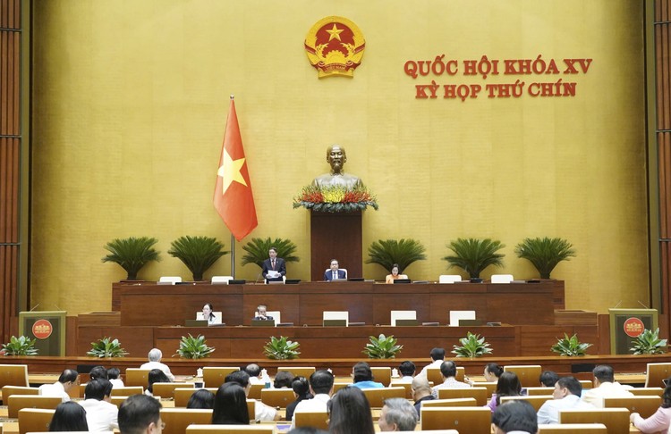 Phó Chủ tịch Quốc hội Nguyễn Đức Hải điều hành nội dung phiên họp sáng 12/5