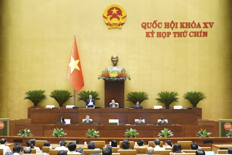 Phó Chủ tịch Quốc hội Nguyễn Đức Hải điều hành phiên họp.