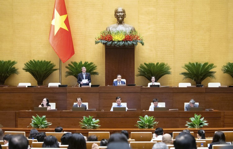 Phó Chủ tịch Quốc hội Nguyễn Đức Hải điều hành phiên họp