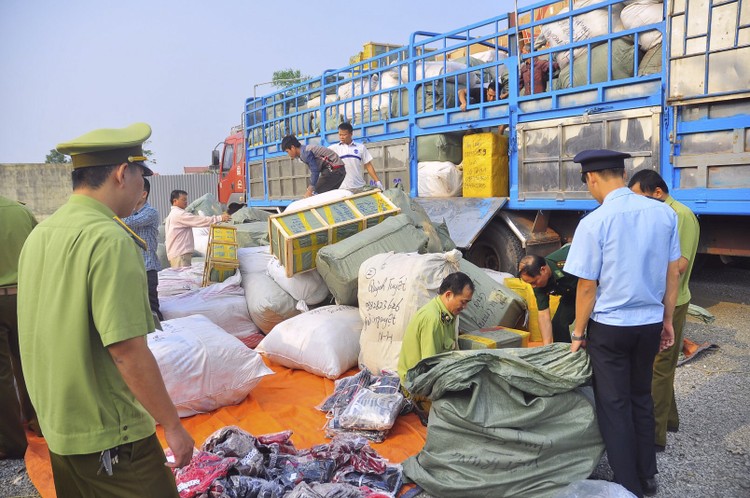 Tình hình buôn lậu, gian lận thương mại, hàng giả, xâm phạm quyền sở hữu trí tuệ vẫn còn diễn biến rất phức tạp
