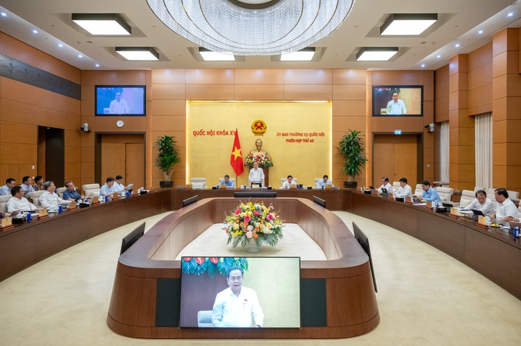 Phiên họp thứ 45 của Ủy ban Thường vụ Quốc hội 