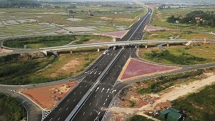 Tháo gỡ 4 Dự án cao tốc đoạn Hòa Liên - Túy Loan, Quảng Ngãi - Hoài Nhơn, Hoài Nhơn - Quy Nhơn và Quy Nhơn - Chí Thạnh, bảo đảm hoàn thành trong năm 2025 - Ảnh minh họa.