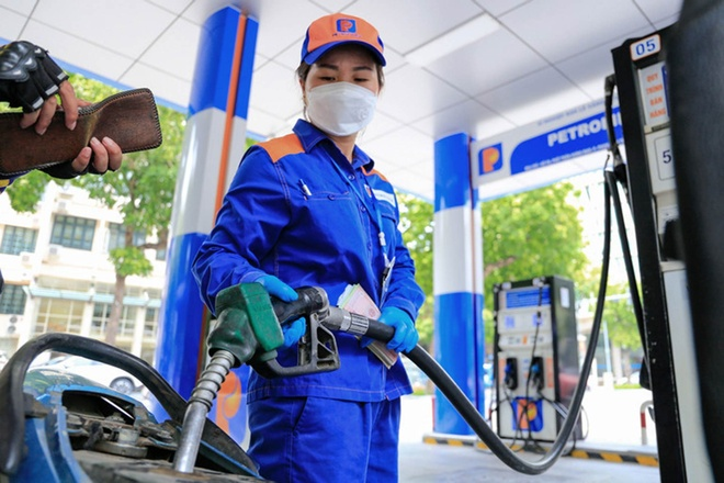 Giá xăng ngày 26/6 dự kiến tiếp tục tăng phiên thứ 5 liên tiếp