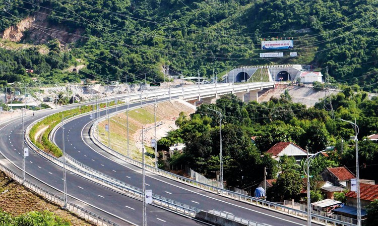 Vướng mắc của dự án BOT đã, đang thực hiện là nguyên nhân quan trọng khiến ngân hàng e dè cho vay mới, thậm chí nói không với BOT. Ảnh Báo Khánh Hòa