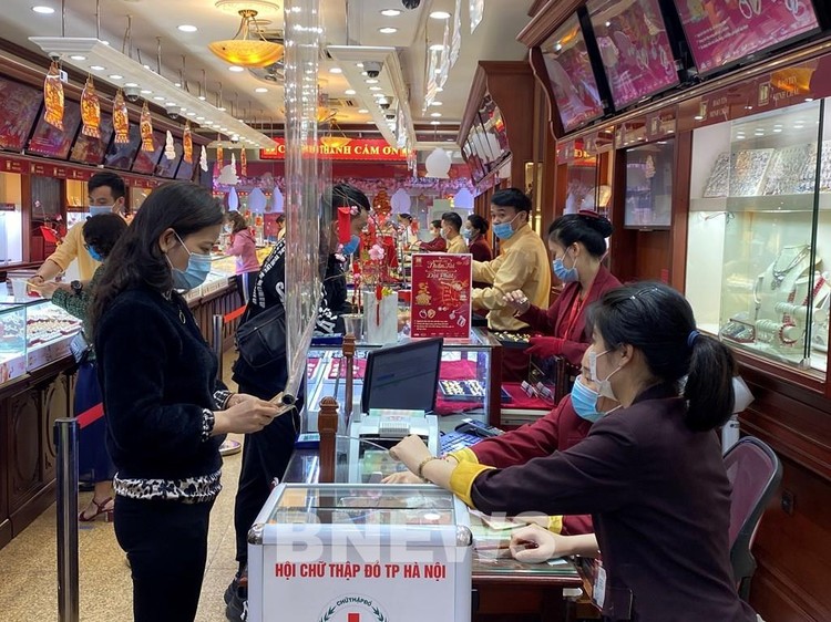 Giá vàng sáng 25/2 đi ngang. Ảnh: Diệp Anh/BNEWS/TTXVN