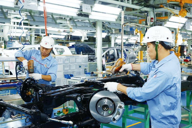 Tốc độ tăng trưởng GDP trung bình của Việt Nam có thể đạt 6,76%/năm trong giai đoạn 2021 - 2023 nếu kết hợp tốt các giải pháp thúc đẩy phục hồi kinh tế và cải cách thể chế. Ảnh: Lê Tiên