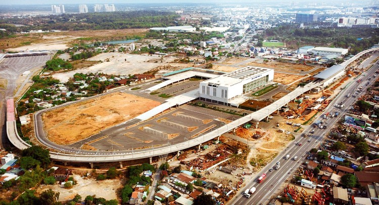 4 tháng đầu năm 2021, vốn đầu tư từ nguồn ngân sách nhà nước thực hiện đạt 98,7 nghìn tỷ đồng, bằng 21,5% kế hoạch năm và tăng 16,3% so với cùng kỳ năm 2020. Ảnh: Lê Tiên